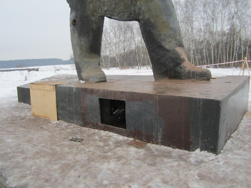 Коммунисты добиваются сохранения памятника В.И. Ленину в Горках Ленинских