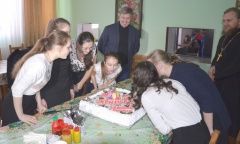 Алексей Русских поздравил детей православного приюта «Покров» (30.12.2016)