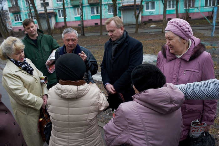 Коммунисты встретились с жителями поселка Ферма Сергиево-Посадского района