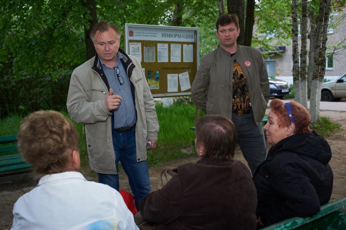 Коммунисты провели встречу с жителями Березняков