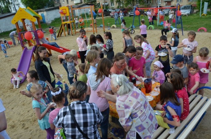 Алексей Русских - детям! В Коломне открыта детская игровая площадка «Остров детства»