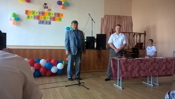 Олег Емельянов поздравил выпускников Бронницкого филиала МАДИ
