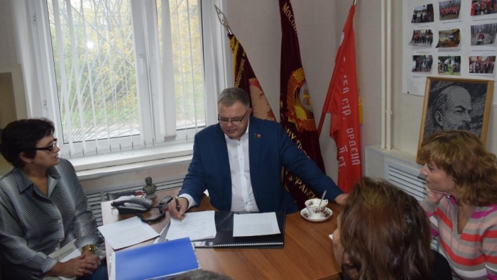 Депутат Мособлдумы Александр Наумов провел прием жителей в городском округе Домодедово