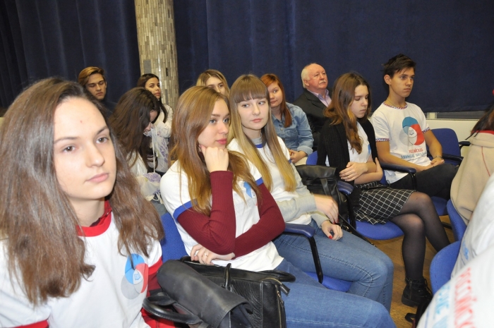 Алексей Русских провел Парламентский урок для школьников Черноголовки