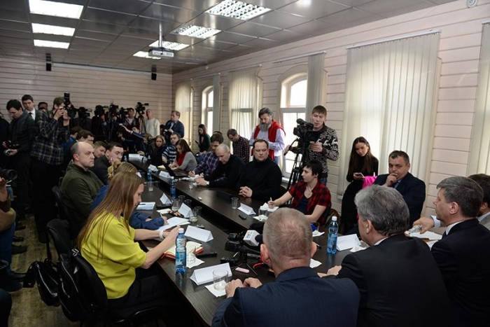 В помещении Новосибирского областного комитета КПРФ прошла пресс-конференция Павла Грудинина