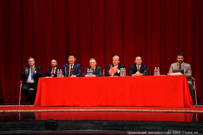Встреча Павла Грудинина с иркутскими избирателями прошла с аншлагом