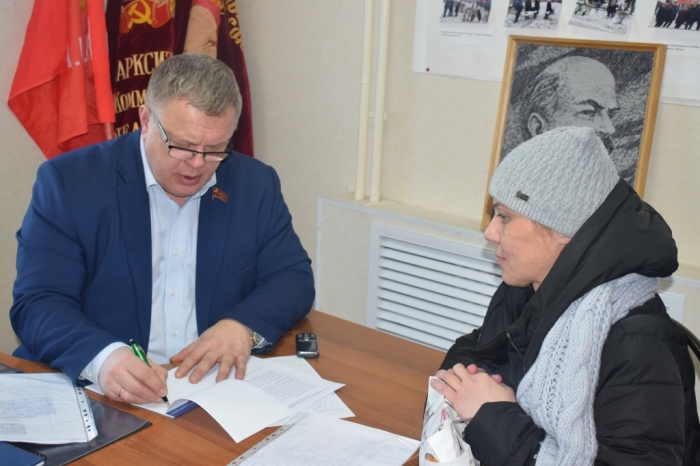 Депутат Мособлдумы Александр Наумов провел прием граждан в г.о. Домодедово