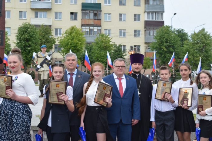Александр Наумов принял участие во вручении паспортов юным серпуховичам