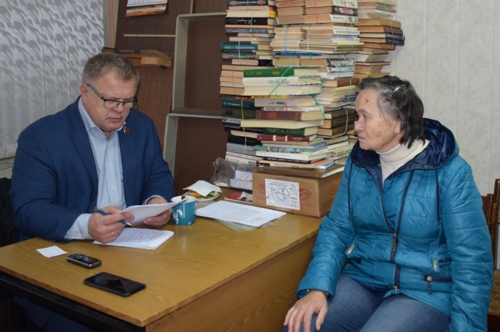 Депутат-коммунист Александр Наумов провел прием граждан в г. Серпухове