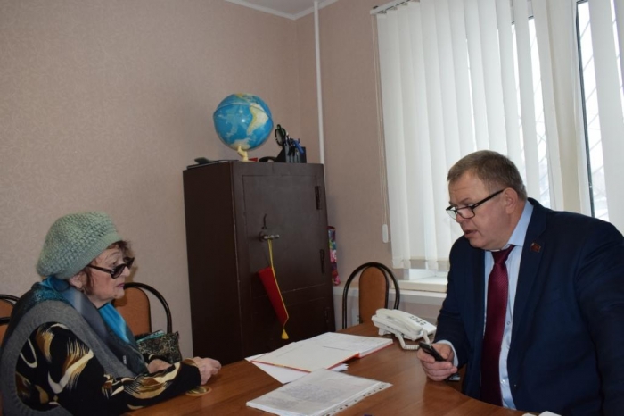 Александр Наумов провёл приём граждан в г.о. Домодедово