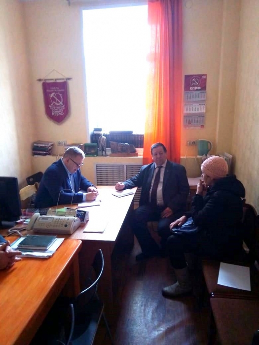 Депутат Мособлдумы Александр Наумов провел прием граждан в Кашире