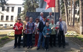 Коммунисты Люберецкого отделения отмечают день рождения Ленина