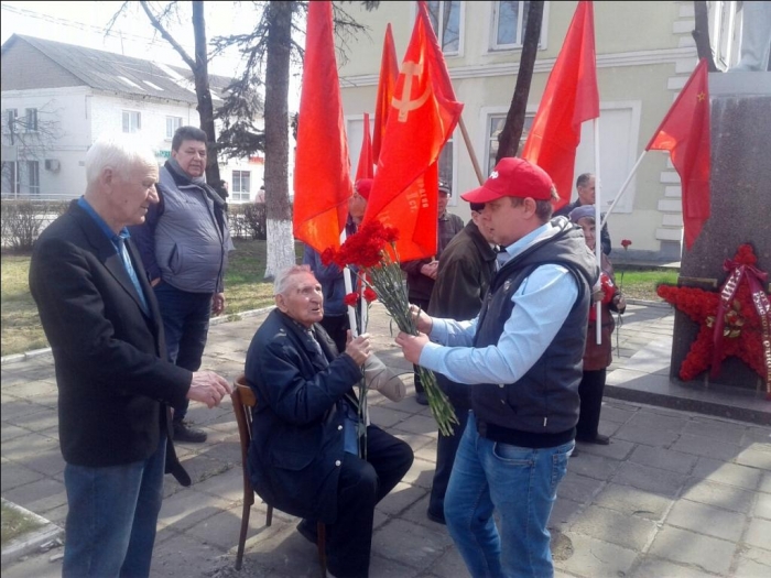 Рузские коммунисты отдали дань уважения В.И. Ленину