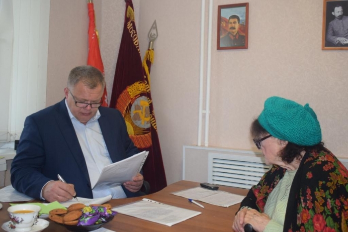 Александр Наумов провёл приём граждан в Домодедово
