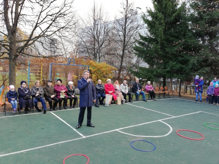 Константин Черемисов принял активное участие в открытии спортплощадки в детском саду во Фрязино