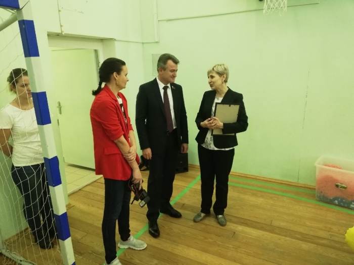Депутат Мособлдумы подарил спортинвентарь для группы поддержки «Мармелад» из Пушкинского округа