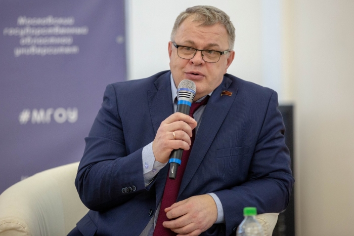 Александр Наумов выступил в МГОУ на научном семинаре