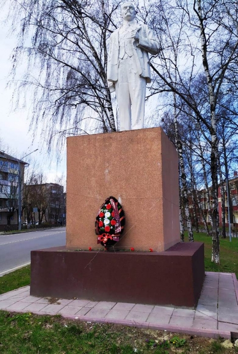 Возложение венков к памятникам В.И. Ленина в Ногинске