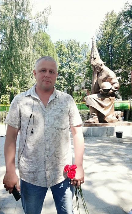 Пушкинские коммунисты приняли участие в открытии памятника