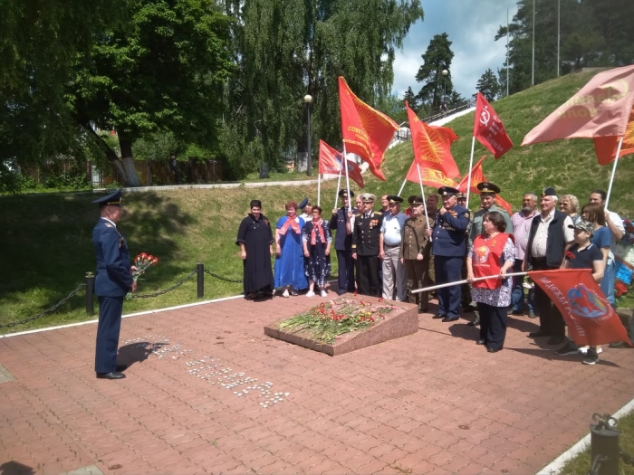 Подольские коммунисты почтили память о погибших воинах