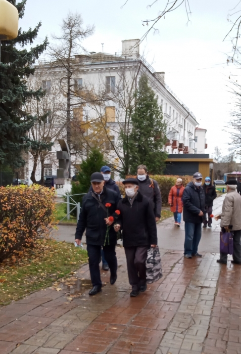 Коммунисты Солнечногорска отметили 103-ю годовщину Великой Октябрьской социалистической революции