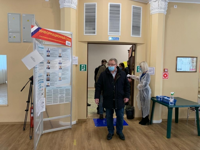 Секретарь МК КПРФ Александр Наумов посетил избирательные участки в Коломне