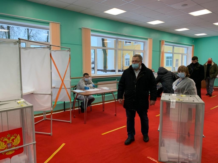 Секретарь МК КПРФ Александр Наумов посетил избирательные участки в Коломне