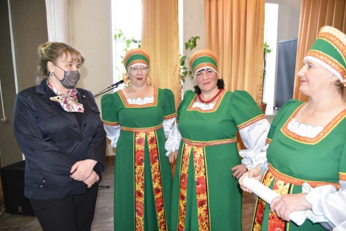 Для ансамбля «Гармония» из Кульпинского СДК приобретены новые костюмы