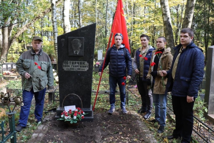 Комсомол помнит героев защитников Москвы!