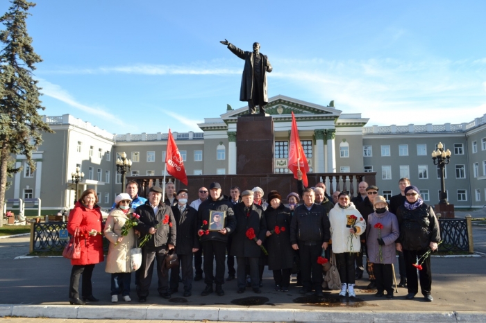 Коммунисты Ступинского г.о. отметили 104-годовщину Великого Октября