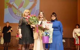 Фрязинские депутаты КПРФ, поздравили всех участниц конкурса «Педагог года»