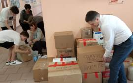 Коммунисты Балашихи помогают в сборе гуманитарной помощи для беженцев ДНР