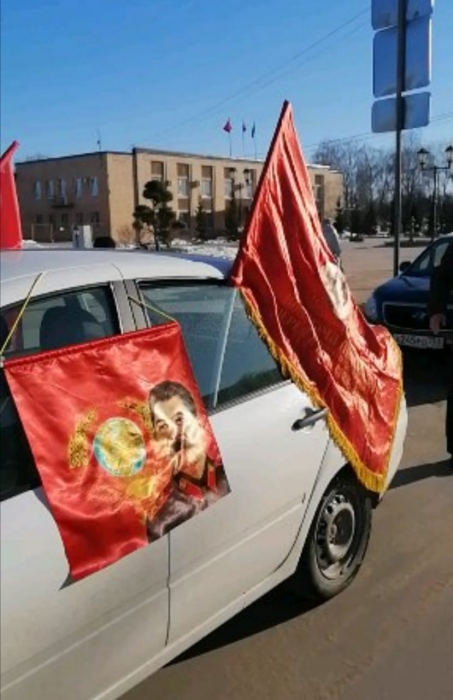 Автопробег в поддержку вооруженных сил России