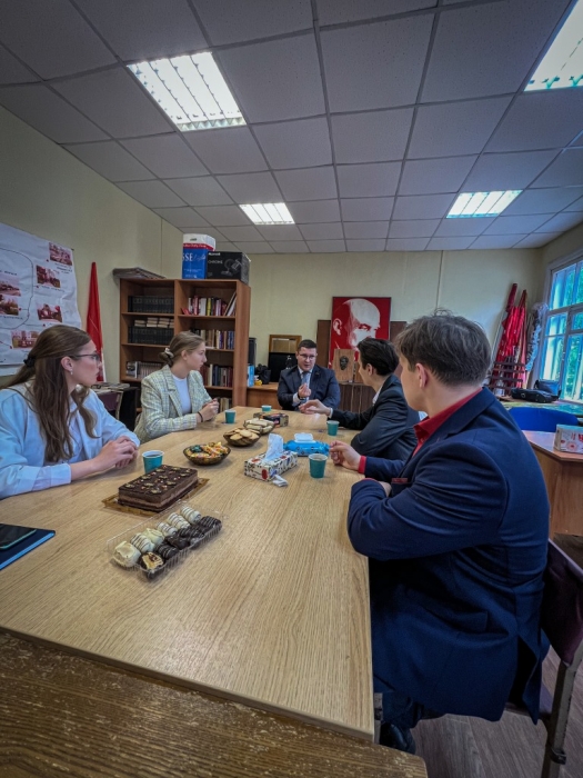 Депутат Московской областной Думы Марк Черемисов посетил новообразованное Ногинское городское отделение ЛКСМ в Богородском городском округе