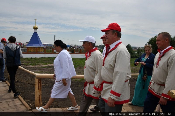 Итоговый репортаж о поездке Г.А. Зюганова на Всероссийский форум Дружбы народов в Татарстане