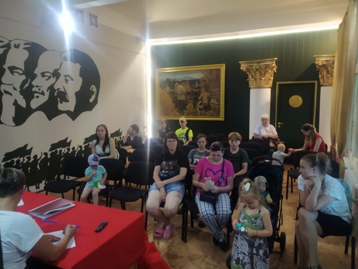 Люберецкое отделение ВЖС «Надежда России» помогает многодетным семьям