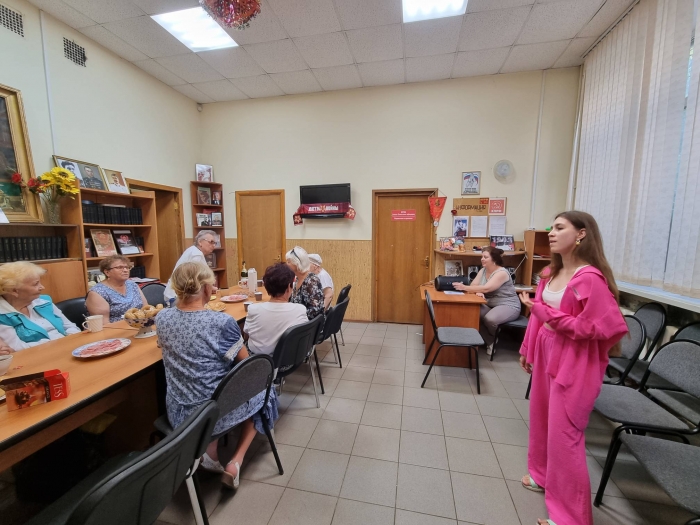 Председатель Подольской городской организации «Дети Войны» Татьяна Никитас провела общее собрание