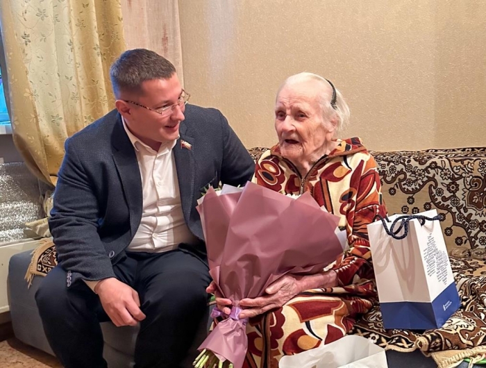 Марк Черемисов поздравил со 101-м Днём Рождения Белоус В.М.