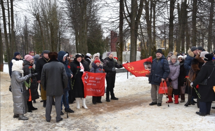 День освобождения Лотошинского района от немецко-фашистских захватчиков отметили митингом и возложением