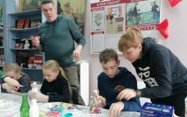 В день рождения Советского пионера-героя Валентина Котика в Балашихе провели бесплатный мастер-класс для детей