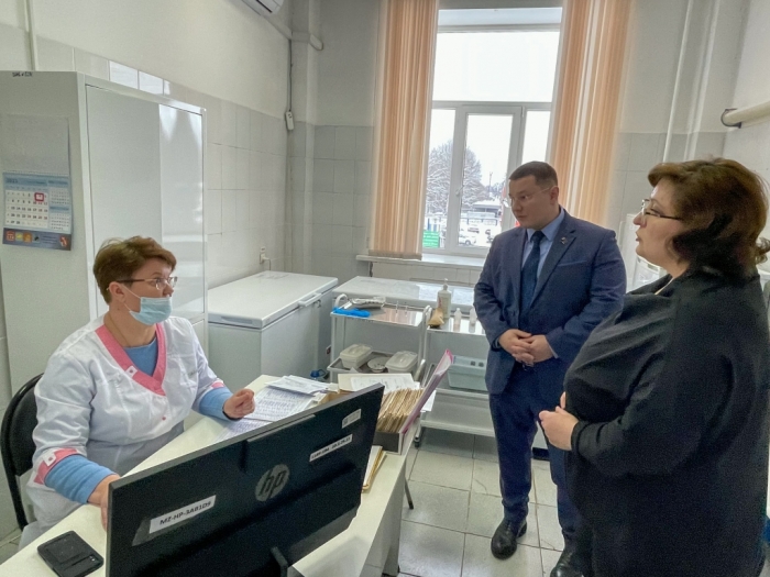 Депутат Мособлдумы Марк Черемисов с рабочим визитом посетил Ногинскую ЦРБ