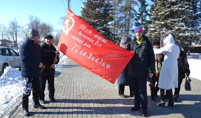 Озёрские коммунисты отметили 105-ю годовщину образования Рабоче-Крестьянской Красной Армии и Военно-Морского Флота