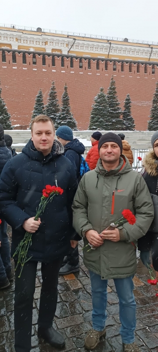 Химкинские коммунисты приняли участие в возложении цветов к Могиле И.В. Сталина