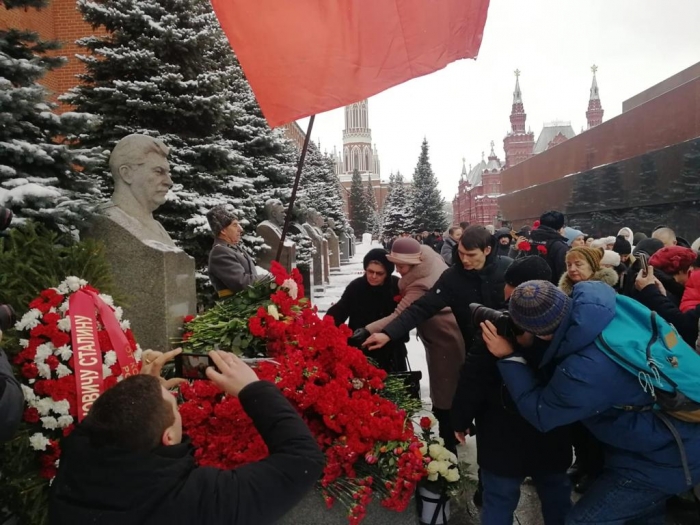 Клинские коммунисты: Имя Сталин в наших сердцах!