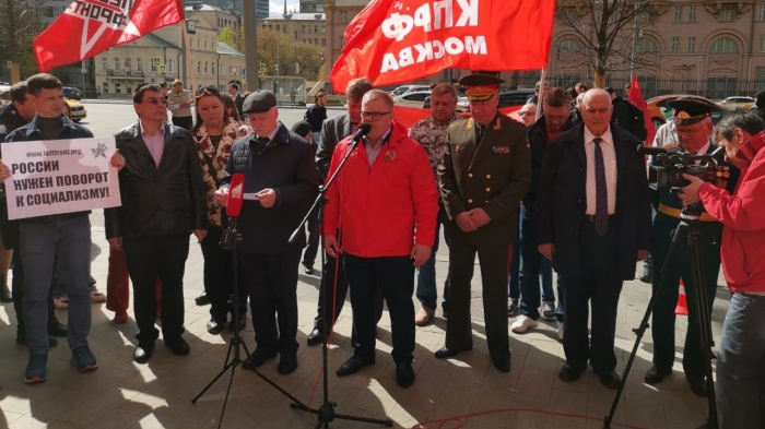 Александр Наумов: «Я уверен, Красное Знамя Победы будет гордо реять над поверженным врагом!»