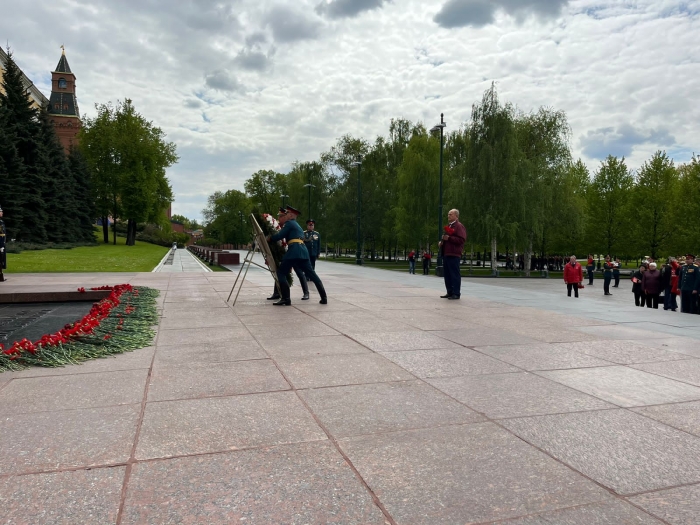В Москве прошло возложение цветов к Могиле Неизвестного солдата и памятнику Маршалу Г.К. Жукову