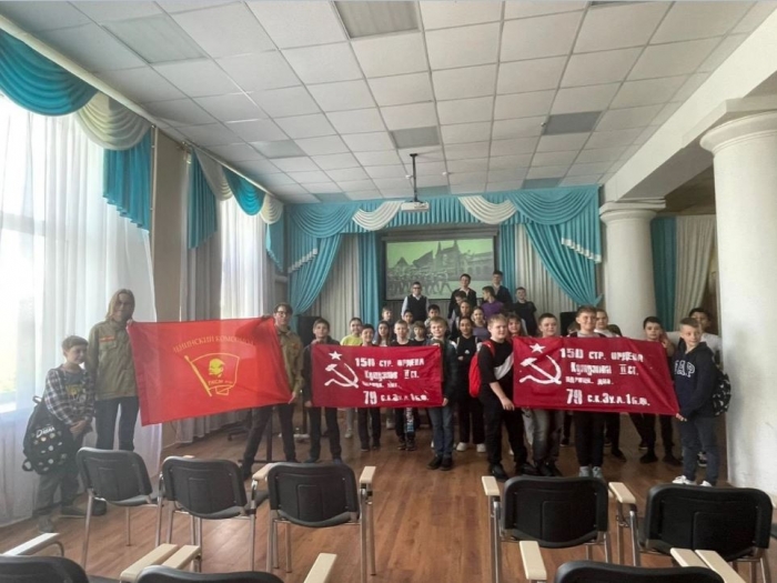 «Знамя нашей Победы» в школы
