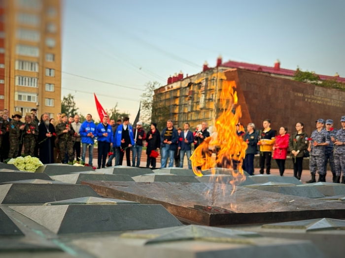 Раменские коммунисты возложили цветы к мемориалу в День памяти и скорби