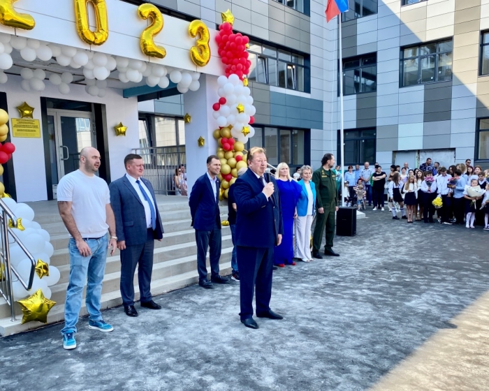 Владимир Кашин принял участие в открытие после ремонта Краснопоймовской средней школы