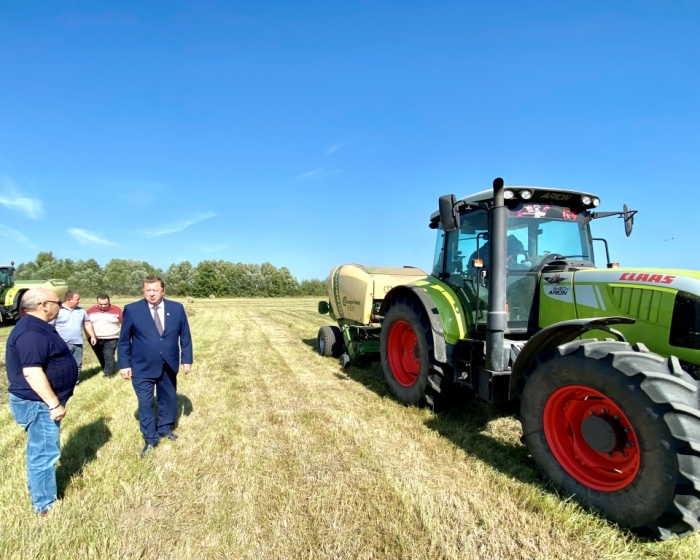 «Успеть убрать урожай»: Владимир Кашин высоко оценил уборочную кампанию в городском округе Луховицы
